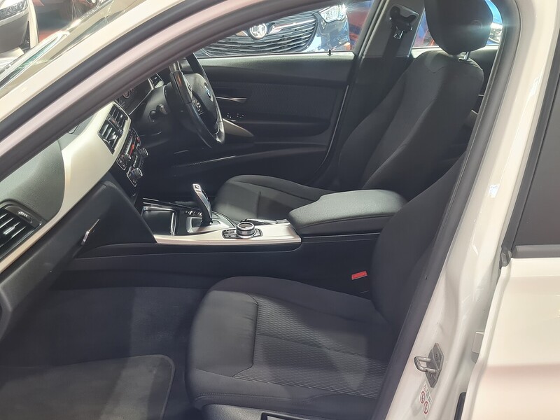 BMW 2.0 316d SE Touring 5dr Diesel Auto Euro 6 (s/s) (116 ps)