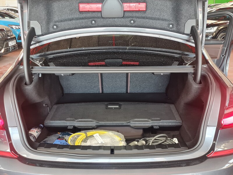 BMW 2.0 330e 12kWh M Sport Saloon 4dr Petrol Plug-in Hybrid Auto Euro 6 (s/s) (292 ps)