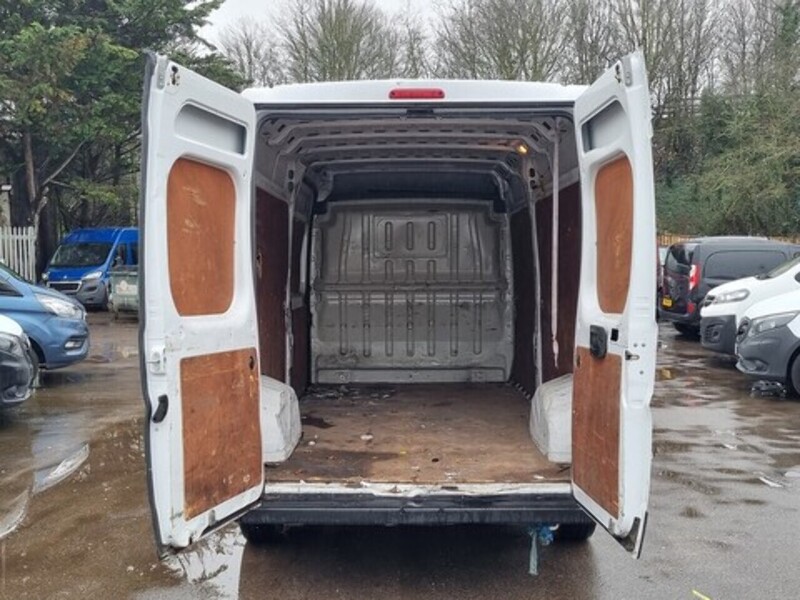 Peugeot 2.2 BlueHDi 335 Professional Panel Van 5dr Diesel Manual L3 H2 Euro 6 (s/s) (140 ps)