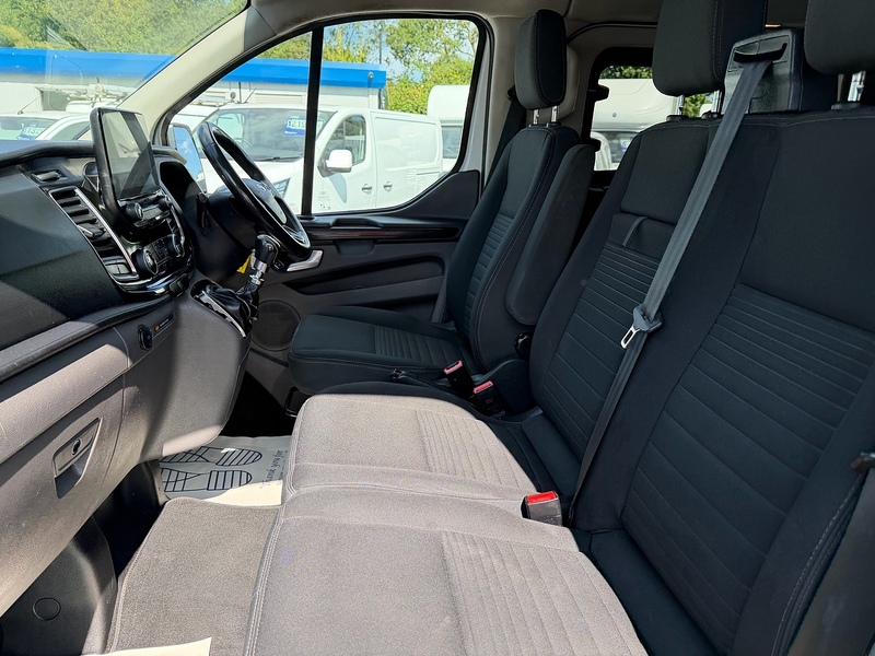 Ford 2.0 320 EcoBlue Limited Crew Van Double Cab 5dr Diesel Manual L1 H1 Euro 6 (s/s) (130 ps)
