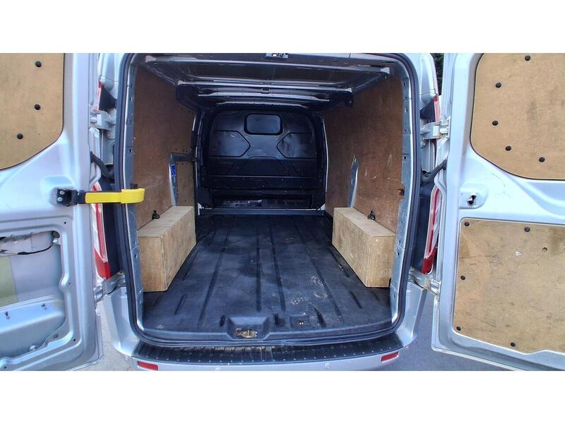 Ford 2.2 TDCi 270 Limited Panel Van 5dr Diesel Manual L1 H1 (186 g/km, 123 bhp)