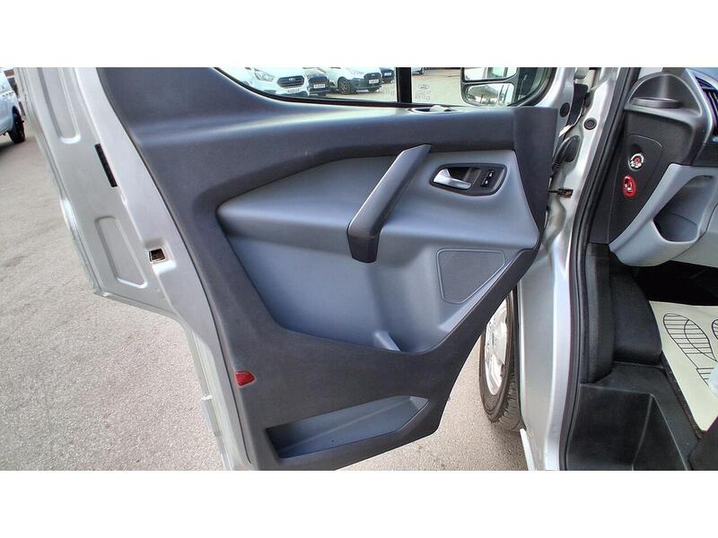 Ford 2.2 TDCi 270 Limited Panel Van 5dr Diesel Manual L1 H1 (186 g/km, 123 bhp)