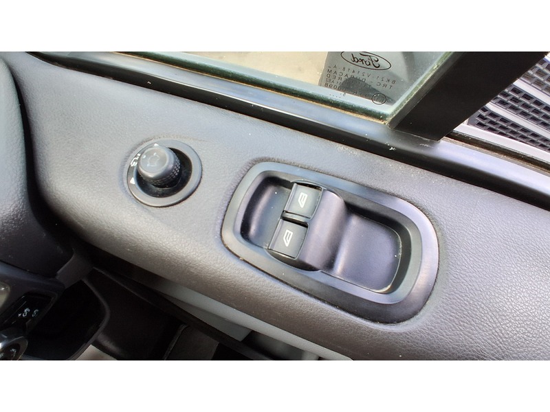 Ford 2.2 TDCi 270 Limited Panel Van 5dr Diesel Manual L1 H1 (186 g/km, 123 bhp)