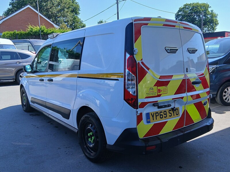 Ford 1.5 230 EcoBlue Trend Crew Van Double Cab 6dr Diesel Manual L2 Euro 6 (s/s) (100 ps)
