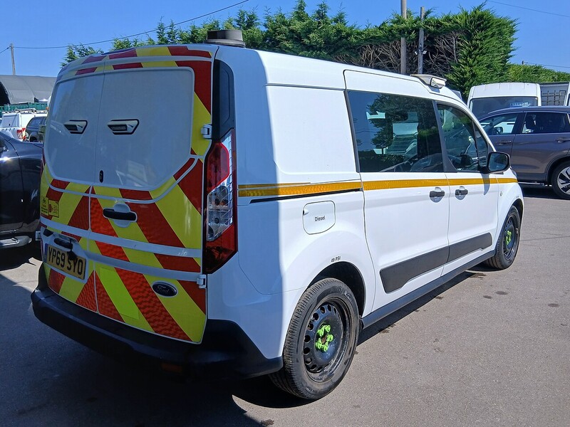 Ford 1.5 230 EcoBlue Trend Crew Van Double Cab 6dr Diesel Manual L2 Euro 6 (s/s) (100 ps)