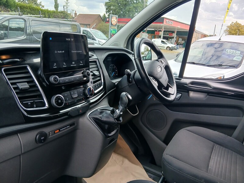 Ford 2.0 300 EcoBlue Limited Panel Van 5dr Diesel Manual L1 H1 Euro 6 (s/s) (130 ps)