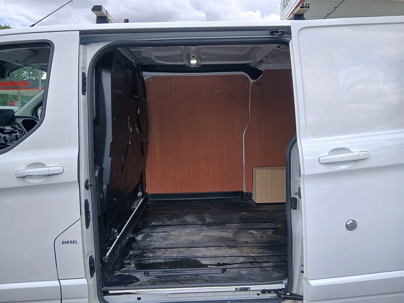 Ford 2.0 300 EcoBlue Limited Panel Van 5dr Diesel Manual L1 H1 Euro 6 (s/s) (130 ps)