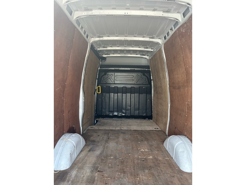 Iveco D HPI 14V 35S 3520 Panel Van 2.3 Manual Diesel