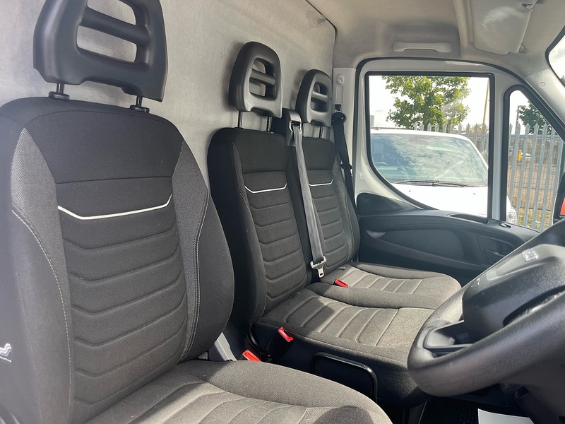 Iveco D HPI 14V 35S 3520 Panel Van 2.3 Manual Diesel