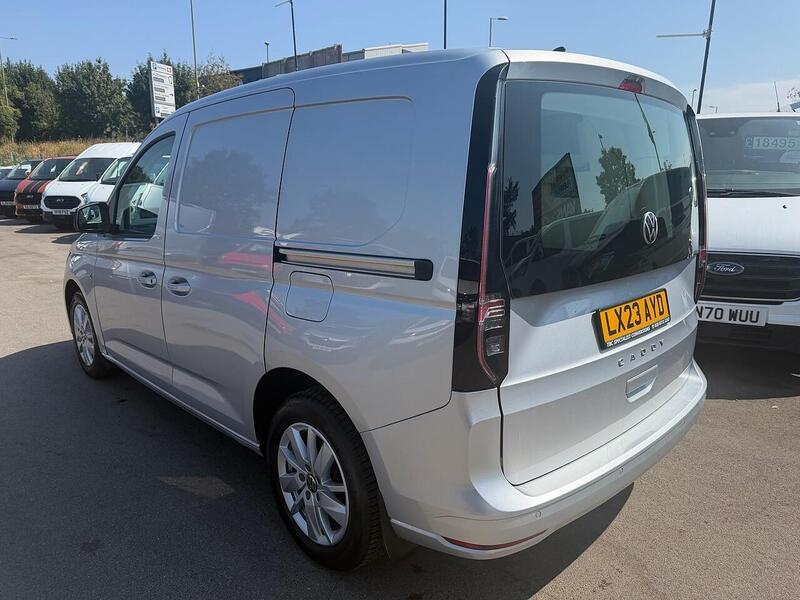 Volkswagen 2.0 TDI C20 Commerce Pro Panel Van 5dr Diesel Manual SWB Euro 6 (s/s) (102 ps)