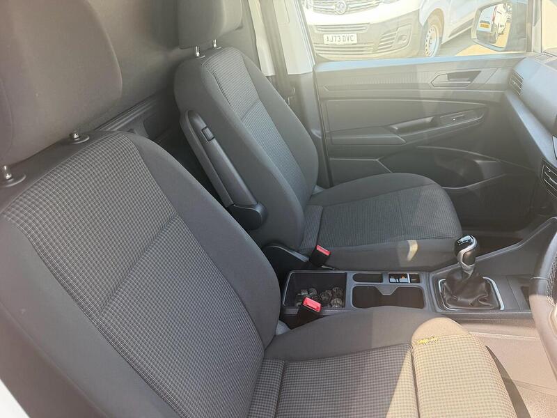 Volkswagen 2.0 TDI C20 Commerce Pro Panel Van 5dr Diesel Manual SWB Euro 6 (s/s) (102 ps)