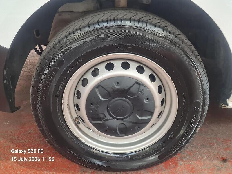 Ford 2.0 280 EcoBlue Leader Crew Van Double Cab 5dr Diesel Manual L1 H1 Euro 6 (s/s) (130 ps)