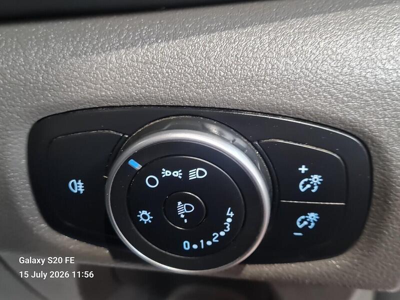 Ford 2.0 280 EcoBlue Leader Crew Van Double Cab 5dr Diesel Manual L1 H1 Euro 6 (s/s) (130 ps)