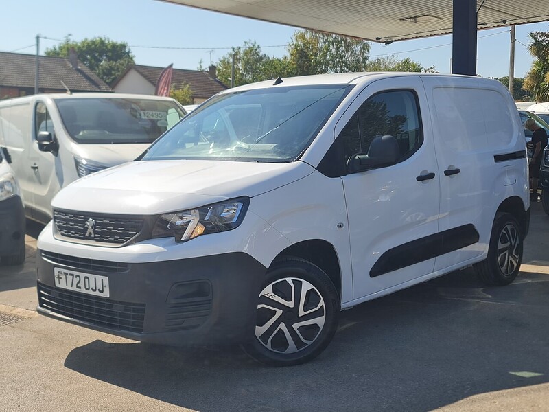 Peugeot 1.5 BlueHDi 1000 Professional Premium + Standard Panel Van 5dr Diesel Manual SWB Euro 6 (s/s) (100 bhp)