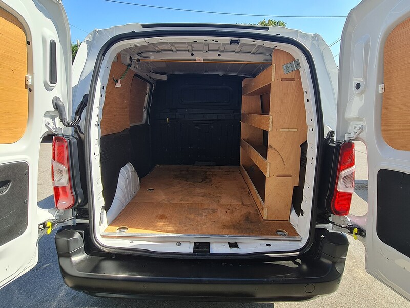 Peugeot 1.5 BlueHDi 1000 Professional Premium + Standard Panel Van 5dr Diesel Manual SWB Euro 6 (s/s) (100 bhp)