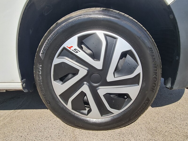 Peugeot 1.5 BlueHDi 1000 Professional Premium + Standard Panel Van 5dr Diesel Manual SWB Euro 6 (s/s) (100 bhp)
