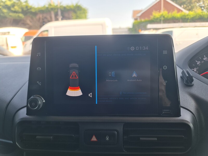 Peugeot 1.5 BlueHDi 1000 Professional Premium + Standard Panel Van 5dr Diesel Manual SWB Euro 6 (s/s) (100 bhp)