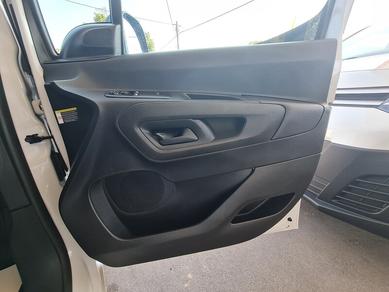 Peugeot 1.5 BlueHDi 1000 Professional Premium + Standard Panel Van 5dr Diesel Manual SWB Euro 6 (s/s) (100 bhp)