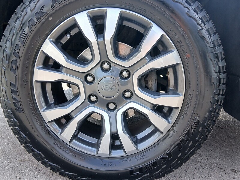 Ford 2.0 EcoBlue Wildtrak Pickup Double Cab 4dr Diesel Auto 4WD Euro 6 (s/s) (213 ps)