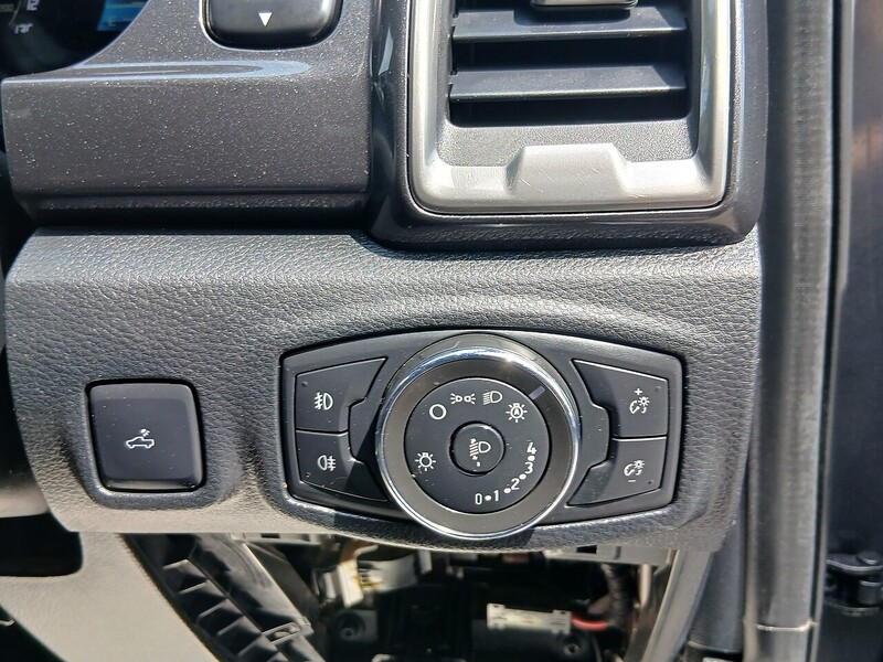 Ford 2.0 EcoBlue Wildtrak Pickup Double Cab 4dr Diesel Auto 4WD Euro 6 (s/s) (213 ps)