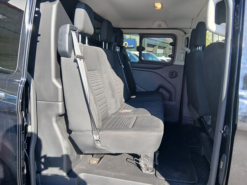 Ford 2.0 300 EcoBlue Limited Crew Van Double Cab 5dr Diesel Manual L1 H1 Euro 6 (s/s) (6 Seat) (130 ps)