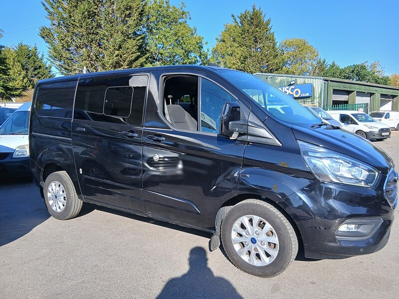 Ford 2.0 300 EcoBlue Limited Crew Van Double Cab 5dr Diesel Manual L1 H1 Euro 6 (s/s) (6 Seat) (130 ps)