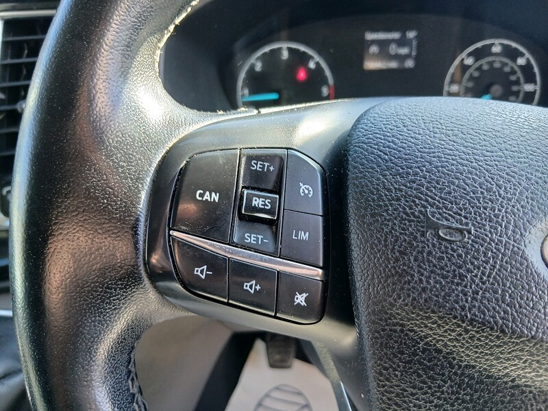 Ford 2.0 300 EcoBlue Limited Crew Van Double Cab 5dr Diesel Manual L1 H1 Euro 6 (s/s) (6 Seat) (130 ps)