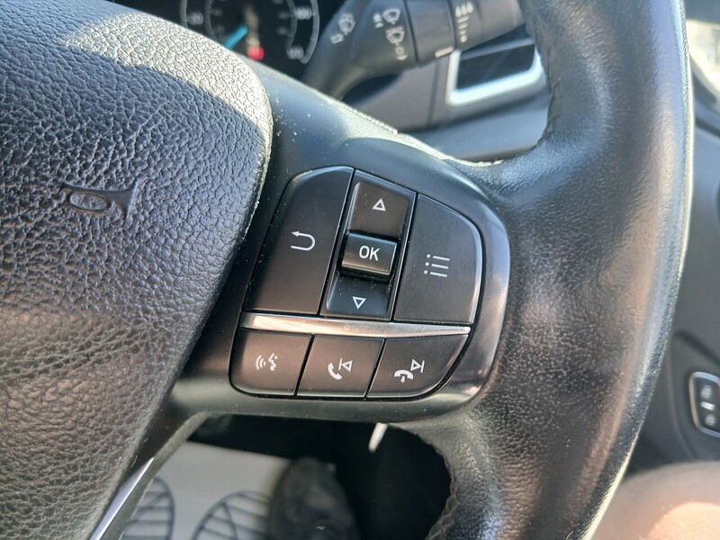 Ford 2.0 300 EcoBlue Limited Crew Van Double Cab 5dr Diesel Manual L1 H1 Euro 6 (s/s) (6 Seat) (130 ps)
