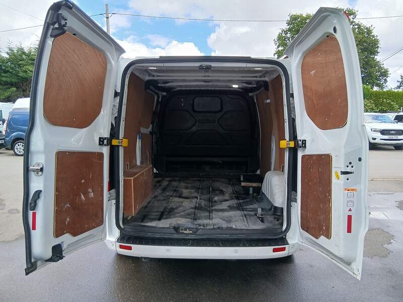 Ford 2.0 300 EcoBlue Limited Panel Van 5dr Diesel Manual L1 H1 Euro 6 (s/s) (130 ps)