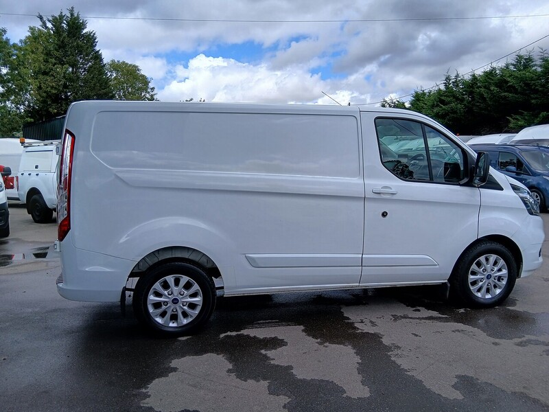 Ford 2.0 300 EcoBlue Limited Panel Van 5dr Diesel Manual L1 H1 Euro 6 (s/s) (130 ps)