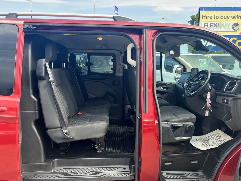 Ford 2.0 320 EcoBlue Limited Crew Van Double Cab 5dr Diesel Auto L1 H1 Euro 6 (s/s) (6 Seat) (130 ps)