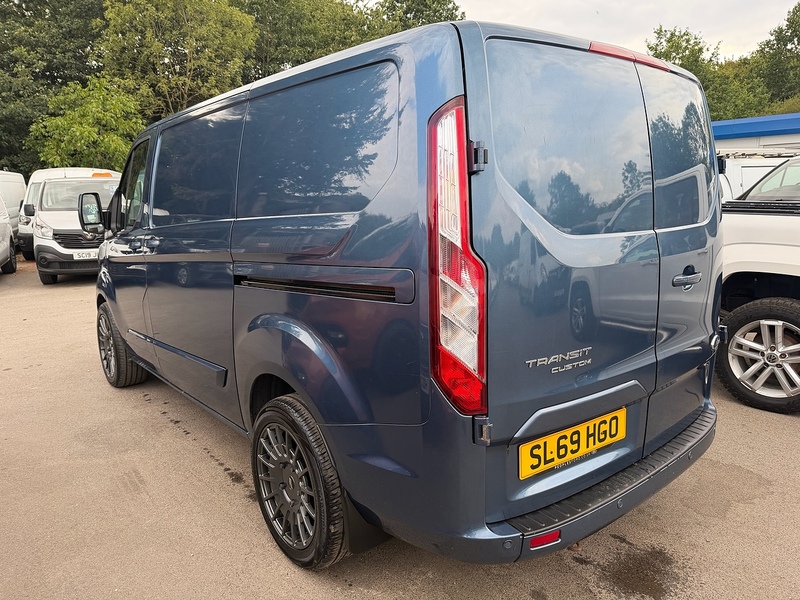 Ford 280 EcoBlue Limited Panel Van 2.0 Manual Diesel
