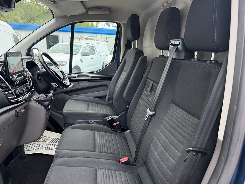 Ford 280 EcoBlue Limited Panel Van 2.0 Manual Diesel