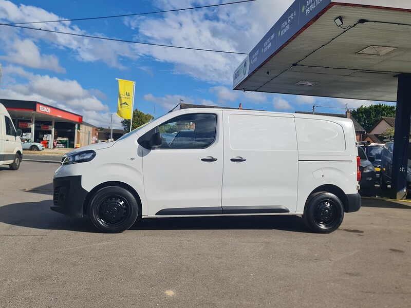 Vauxhall 1.5 Turbo D 2900 Dynamic Panel Van 6dr Diesel Manual L1 H1 Euro 6 (s/s) (100 ps)