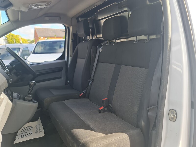 Vauxhall 1.5 Turbo D 2900 Dynamic Panel Van 6dr Diesel Manual L1 H1 Euro 6 (s/s) (100 ps)
