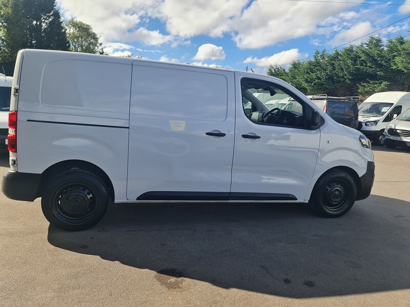 Vauxhall 1.5 Turbo D 2900 Dynamic Panel Van 6dr Diesel Manual L1 H1 Euro 6 (s/s) (100 ps)