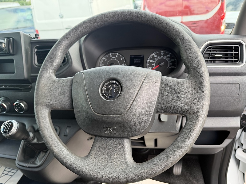 Vauxhall 2.3 CDTi 3300 BiTurbo Edition Panel Van 5dr Diesel Manual FWD L2 H2 Euro 6 (135 ps)
