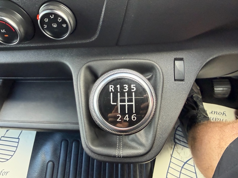Vauxhall 2.3 CDTi 3300 BiTurbo Edition Panel Van 5dr Diesel Manual FWD L2 H2 Euro 6 (135 ps)