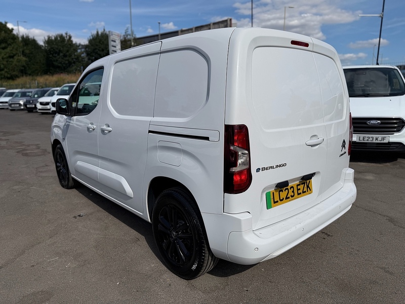 Citroen 800 50kWh Driver Edition M Panel Van 5dr Electric Auto SWB (7.4kW Charger) (136 ps)