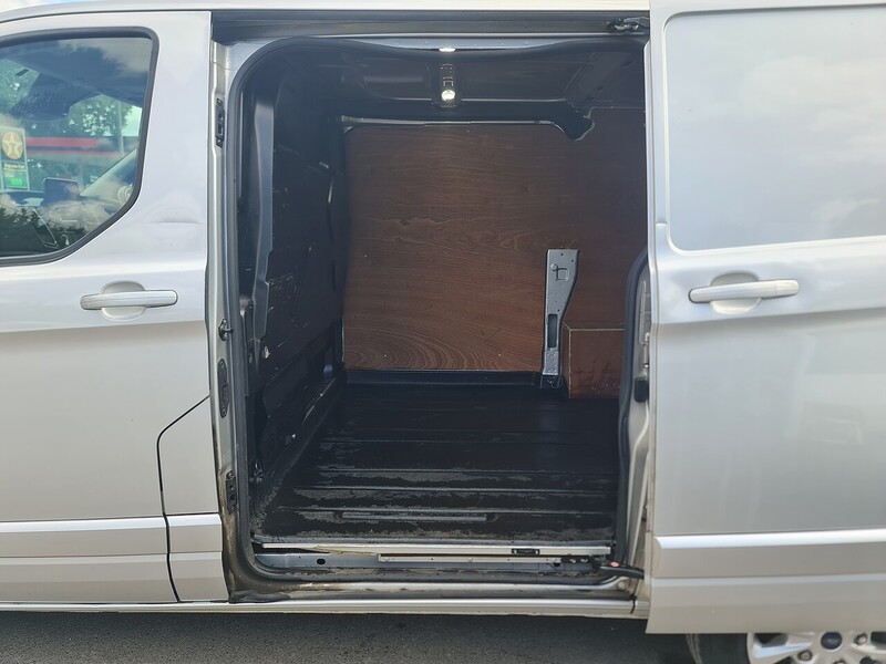 Ford 2.0 280 EcoBlue Limited Panel Van 5dr Diesel Manual L1 H1 Euro 6 (s/s) (130 ps)