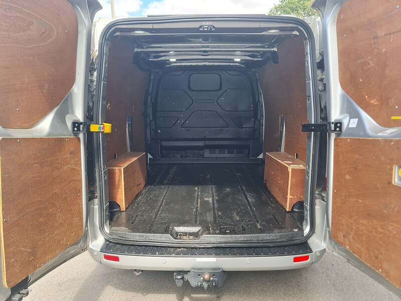 Ford 2.0 280 EcoBlue Limited Panel Van 5dr Diesel Manual L1 H1 Euro 6 (s/s) (130 ps)