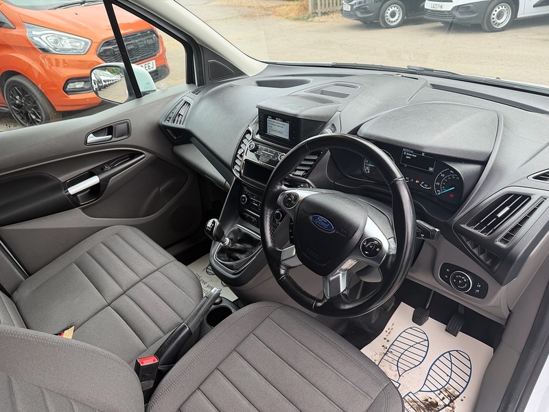 Ford 1.5 250 EcoBlue Limited Panel Van 5dr Diesel Manual L2 Euro 6 (s/s) (100 ps)