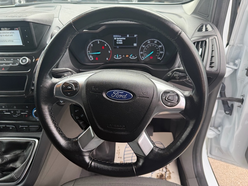 Ford 1.5 250 EcoBlue Limited Panel Van 5dr Diesel Manual L2 Euro 6 (s/s) (100 ps)