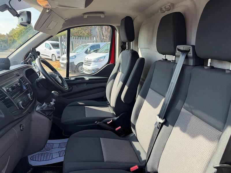 Ford 2.0 320 EcoBlue Panel Van 5dr Diesel Manual L2 H2 Euro 6 (105 ps)