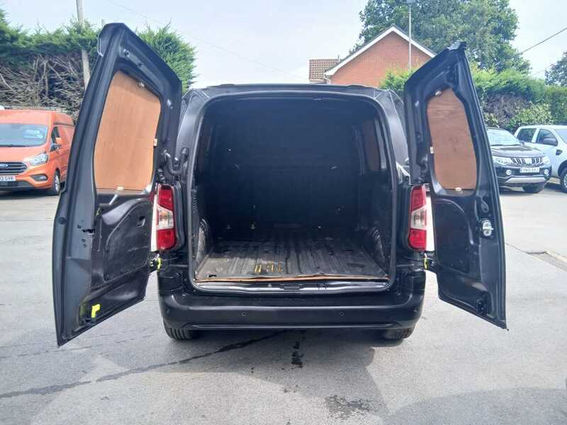 Peugeot 1.6 BlueHDi 1000 Professional Standard Panel Van 5dr Diesel Manual SWB Euro 6 (s/s) (100 bhp)