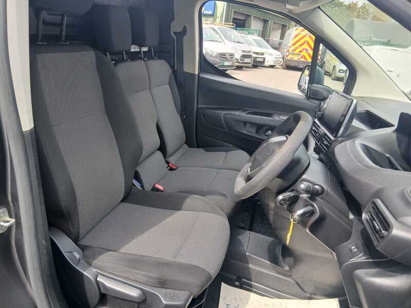 Peugeot 1.6 BlueHDi 1000 Professional Standard Panel Van 5dr Diesel Manual SWB Euro 6 (s/s) (100 bhp)