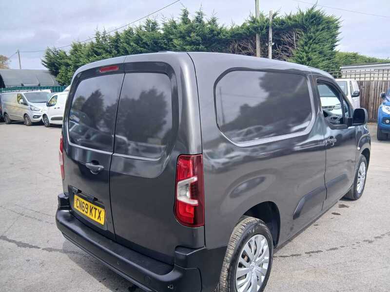 Peugeot 1.6 BlueHDi 1000 Professional Standard Panel Van 5dr Diesel Manual SWB Euro 6 (s/s) (100 bhp)