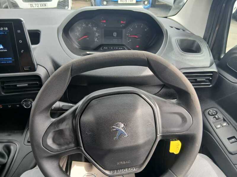 Peugeot 1.6 BlueHDi 1000 Professional Standard Panel Van 5dr Diesel Manual SWB Euro 6 (s/s) (100 bhp)