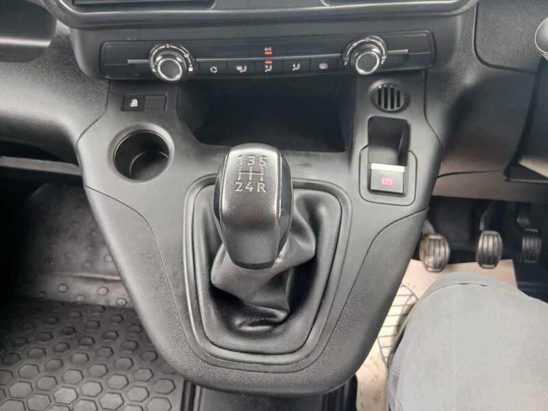 Peugeot 1.6 BlueHDi 1000 Professional Standard Panel Van 5dr Diesel Manual SWB Euro 6 (s/s) (100 bhp)