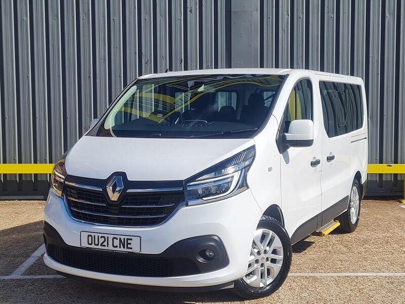 Renault 2.0 dCi ENERGY 28 SPORT NAV 5 SEATS
